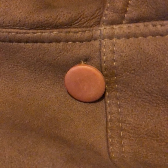 Shearling size 36 women’s coat. Like news. - Picture 5 of 6